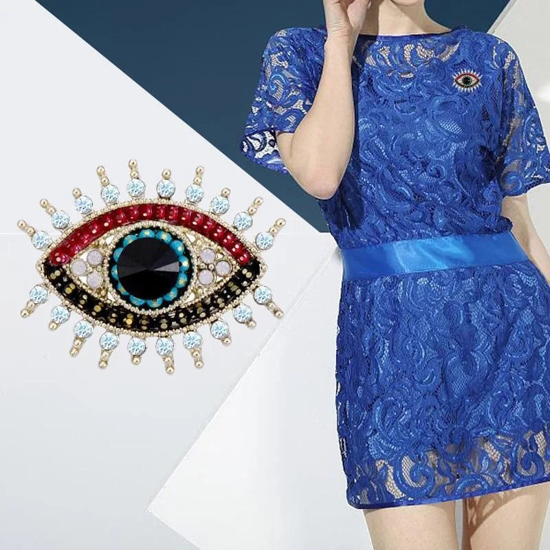 New Evil Eye Badges Cosplay Anime Demon Blue Eye Vintage Devil Eyes Brooches Costume Pin Fans Collection Friends Gifts Wholesale