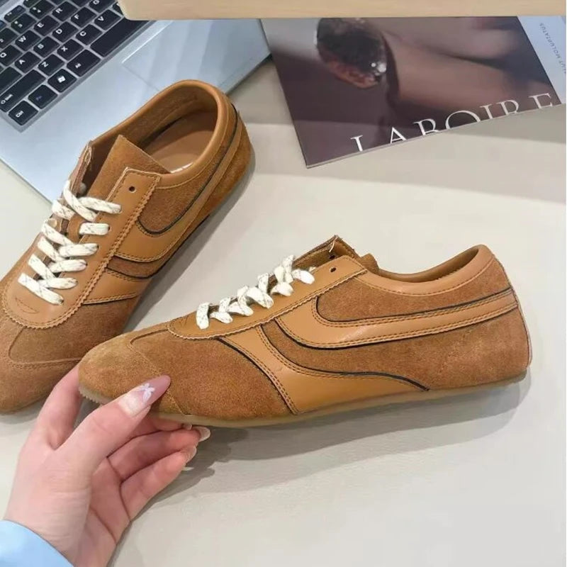 German Training Shoes Women 2025 New Genuine Leather Women Sneakers Flat Lace-up Retro Large Size Forrest Gump Shoes Women