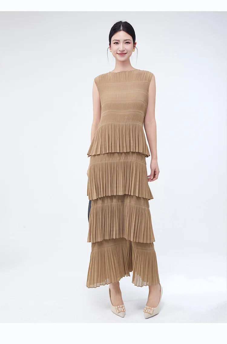 Miyake Folds 2024 Spring/summer New Elegant Women's Sleeveless Dress Fashion Everything Cake Dress