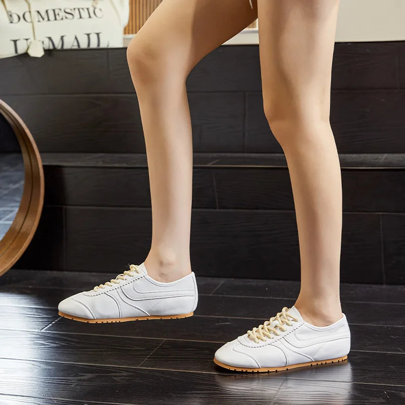 German Training Shoes Women 2025 New Genuine Leather Women Sneakers Flat Lace-up Retro Large Size Forrest Gump Shoes Women