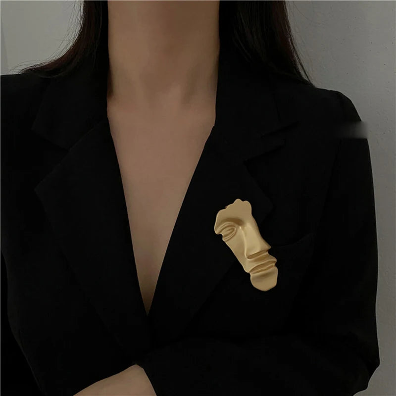 2024 New French Gold-Plated Face Brooch Vintage Fashion Suit Skirt Brooch Unisex Men's Women's Jewelry Accessories