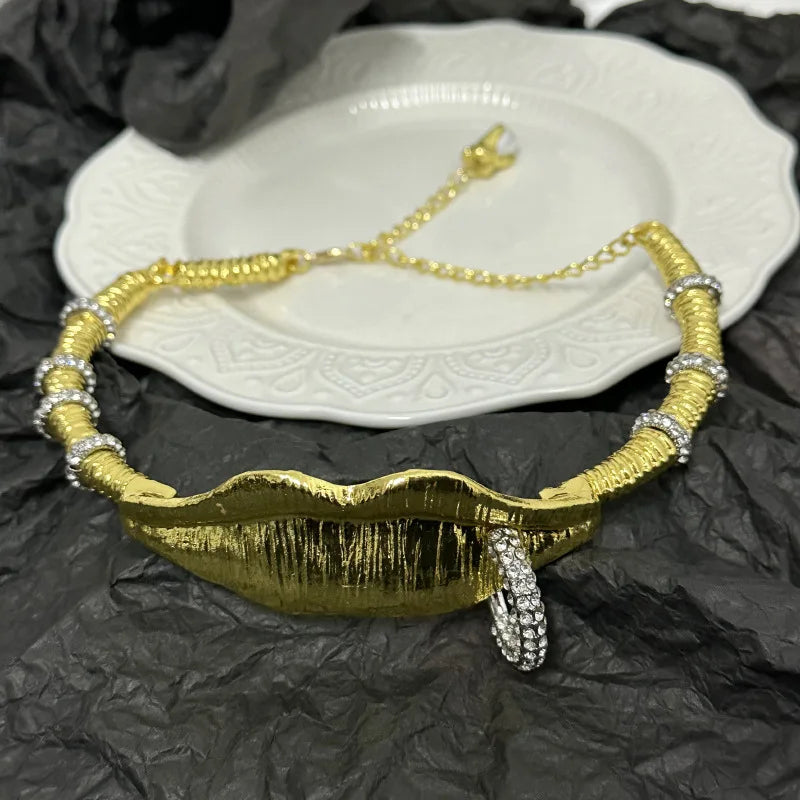 Stylish Lip Texture Rhinestone Collar Elegant Personality Dinner Necklace Ladies Fashion Jewelry Accessories