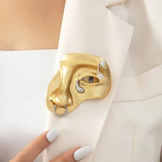 New French Gold-Plated Face Brooch Vintage Fashion Suit Skirt Brooch Unisex Men's Women's Jewelry Accessories