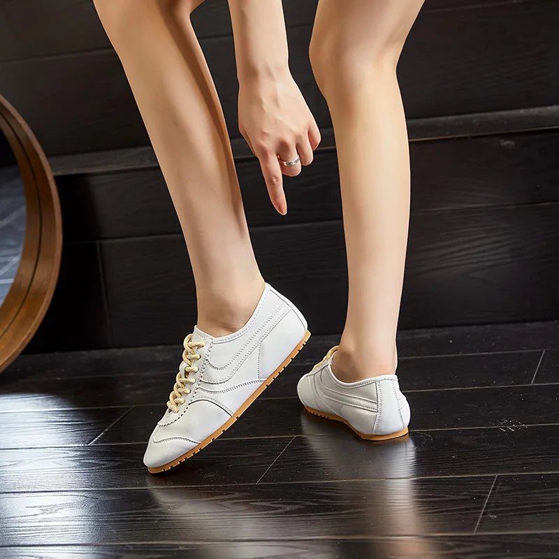German Training Shoes Women 2025 New Genuine Leather Women Sneakers Flat Lace-up Retro Large Size Forrest Gump Shoes Women