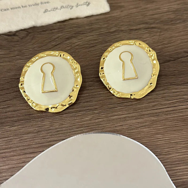 Exaggerated Black Enameled Alloy Round Stud Earrings For Women Jewelry Trendy Party Show Collection Earrings Accessories