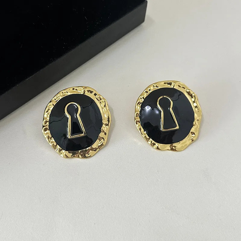 Exaggerated Black Enameled Alloy Round Stud Earrings For Women Jewelry Trendy Party Show Collection Earrings Accessories