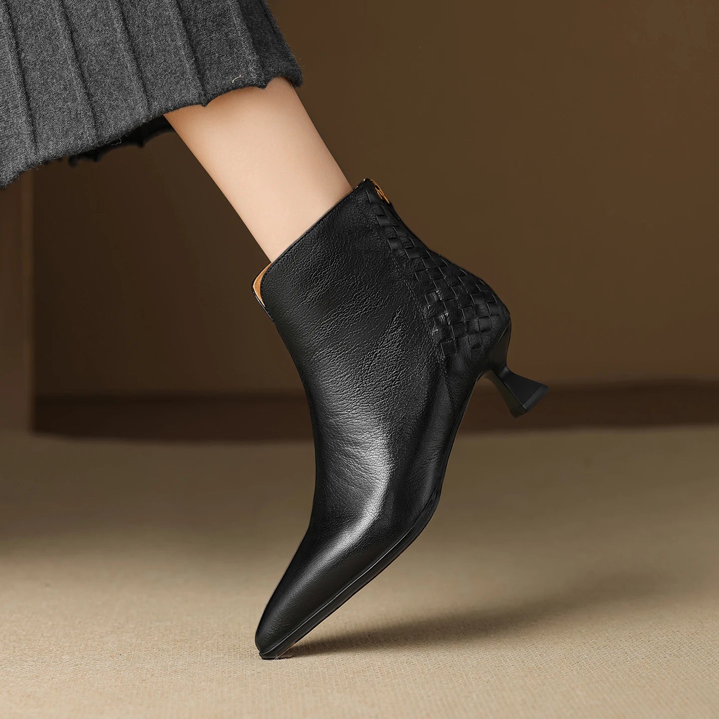 Elegant Sheepskin Leather Retro Ankle Boots Women Pointy Toe Med Thin Heels Office Lady Braided Boots Party