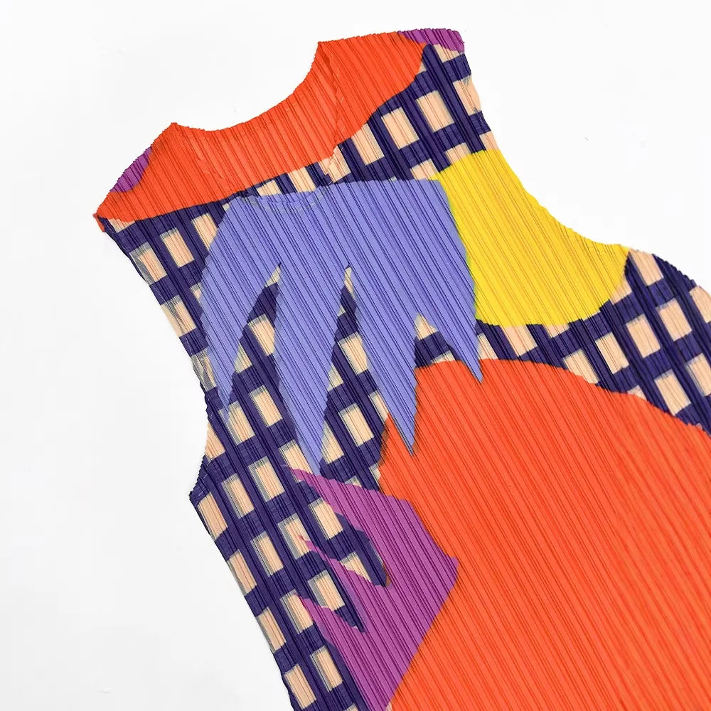 Miyake Pleated Sleeveless Vest Women's Spring and Summer New Contrast Color Geometric Print Loose Casual Fashion Round Neck Top