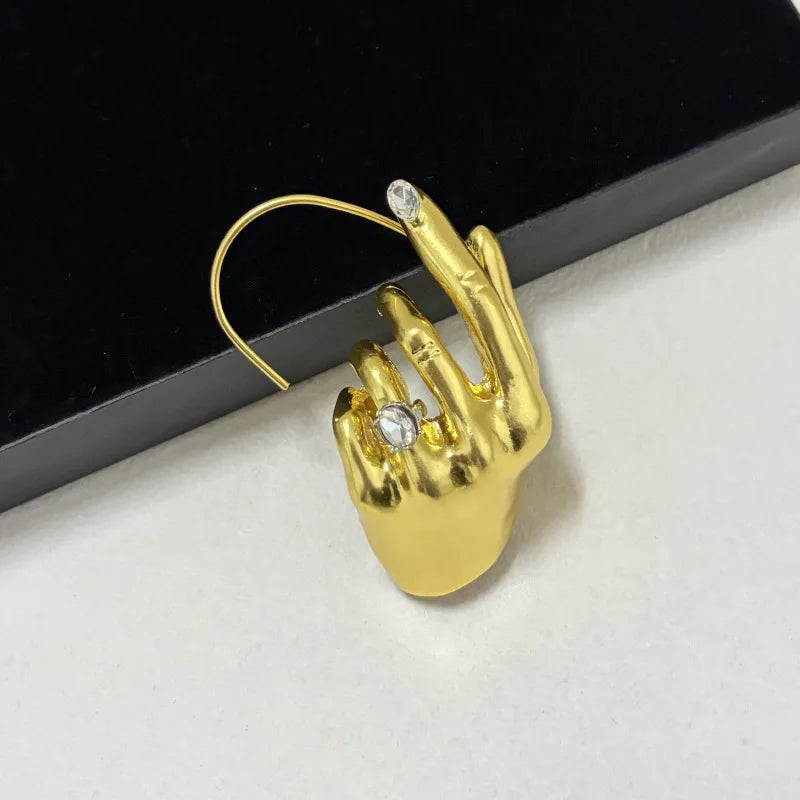 1PC Novelty Design Metal Hand Earcuff Dangle Earrings For Women Jewelry Fashion Show Statement Earrings Accessories