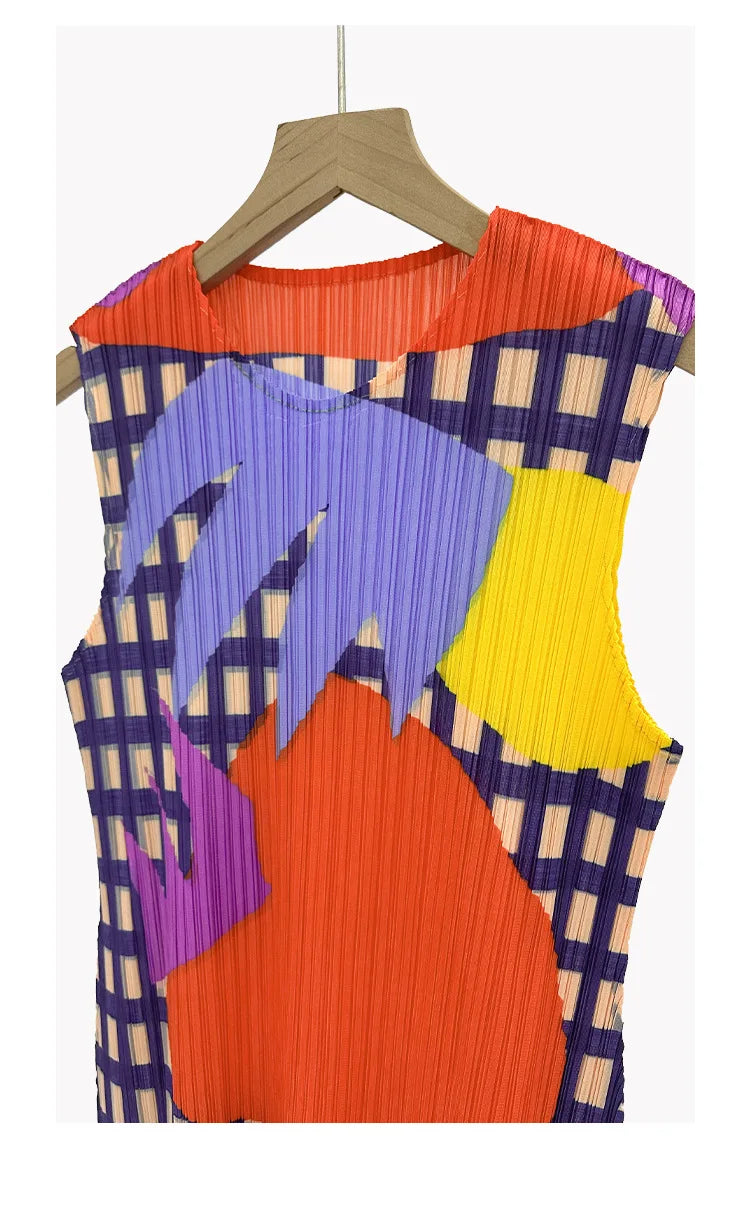Miyake Pleated Sleeveless Vest Women's Spring and Summer New Contrast Color Geometric Print Loose Casual Fashion Round Neck Top