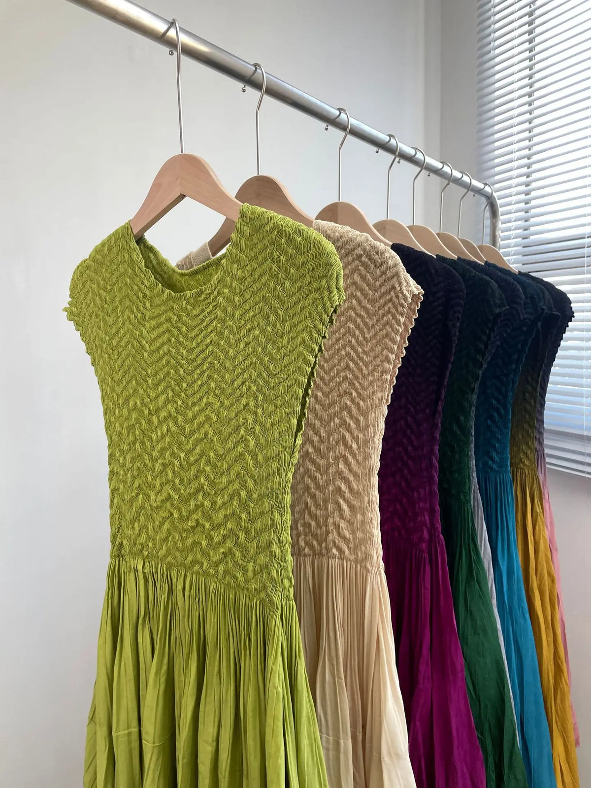 Summer Miyake Gradient Printing Pleated Slim Fit Round Neck Sleeveless Gradient Splice Dress