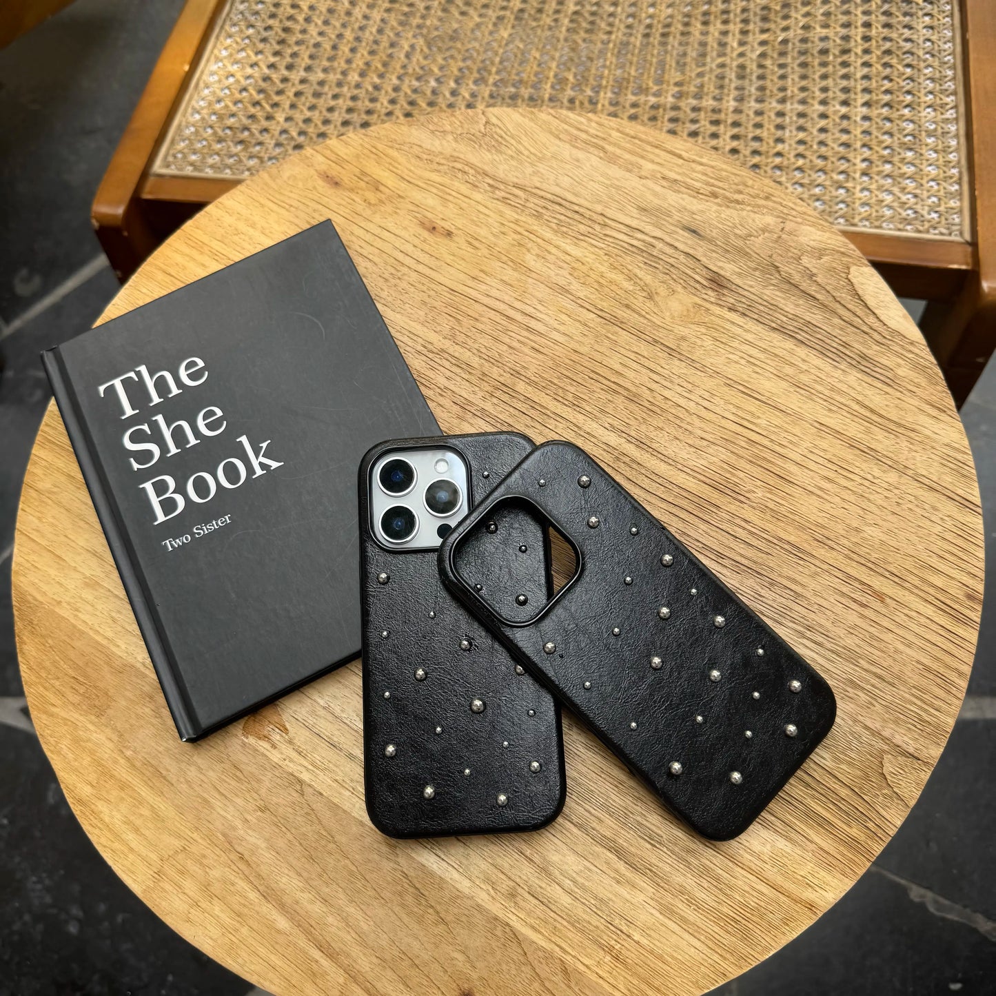 Chic iPhone case 17 16 15 14 Pro Max 17Air Case Fashion Advanced Black Leather Stereoscopic Small Round Bead Rivet Phone Cover