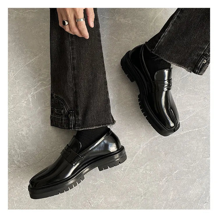 2026 New arrival Split Toe Shoes Tabi Shoes Loafer for Men and Women Split Toe Thick Sole Casual Genuine Leather Shoes