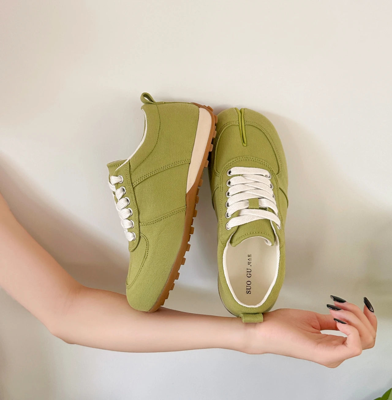 German Training Shoes Women's 2026 Summer Lace Up Forrest Gump Shoes Women's Split Toe Breathable Sports Shoes