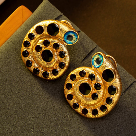 1 Pair of Vintage Earrings with an Exquisite and Unique Design Featuring Exaggerated Snail Eyes and Blue Eyes, Suitable for Women to Wear Daily or at Parties, and Can Be Given as a Gift