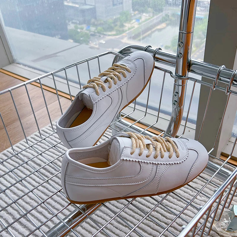 German Training Shoes Women 2025 New Genuine Leather Women Sneakers Flat Lace-up Retro Large Size Forrest Gump Shoes Women