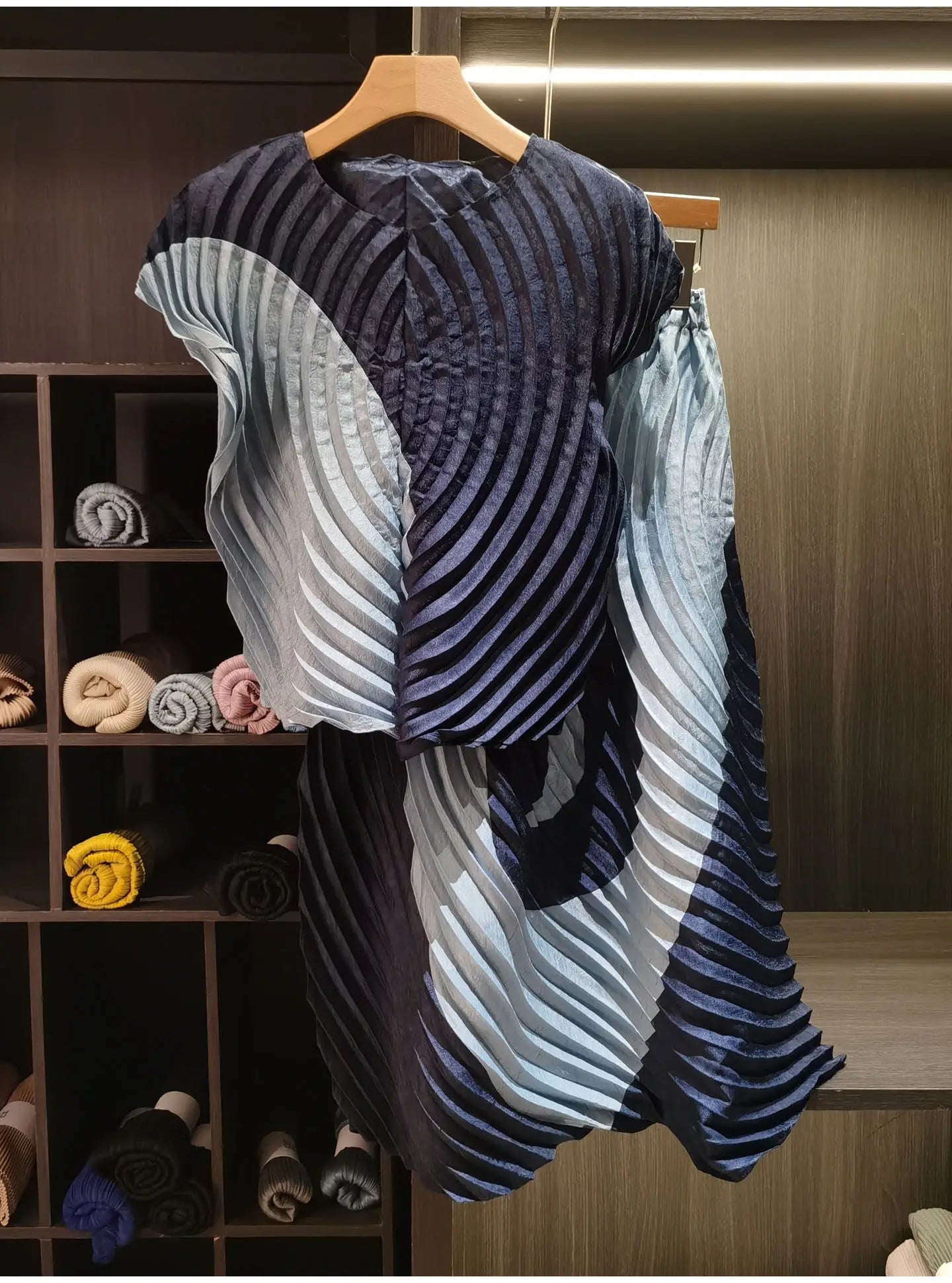 Miyake style Pleated Color Block T-Shirt 2026 Summer New Irregular Top Skirt 2-Piece Set Women Vacation Stretch Wrinkle-Free Clothing