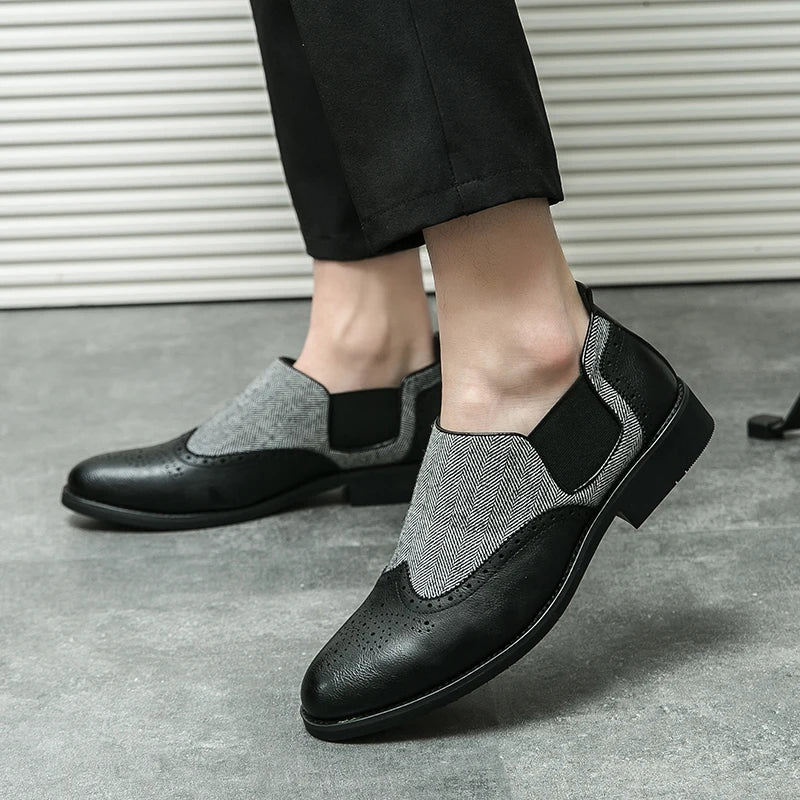 Spring New Men's Comfortable Carved Breathable Block Shoes Fashion Brand Men Retro Brown Pointed Business Banquet Wedding Shoes