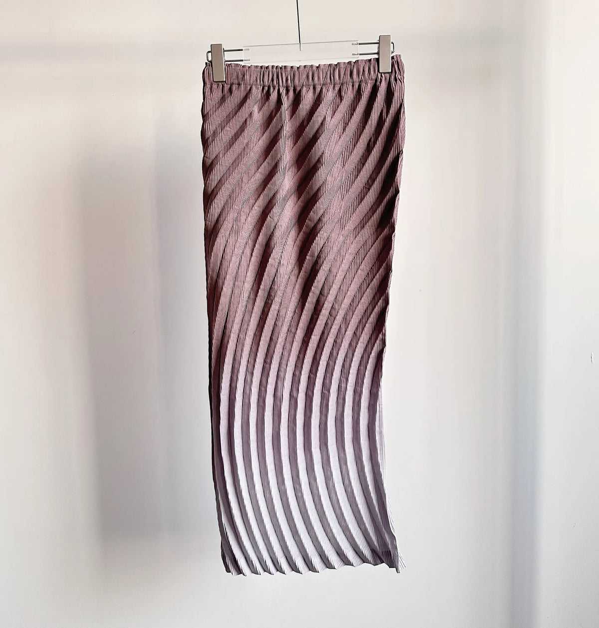 Miyake Pleated Gradient Half Skirt 2025 Summer New Fish Scale Pleats Elegant Temperament High Waist Half Skirt