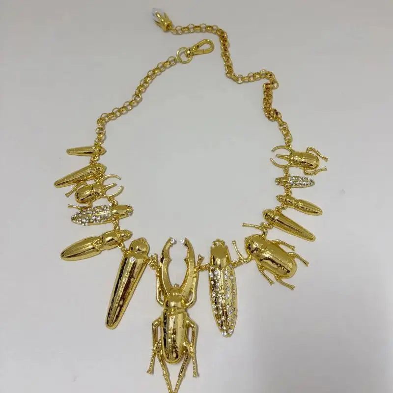 New Exaggerated Women's Chunky Metal Alloy Bug Insect Charms Necklace Fashion Brand Statement Jewelry Boutique Chain Accessory