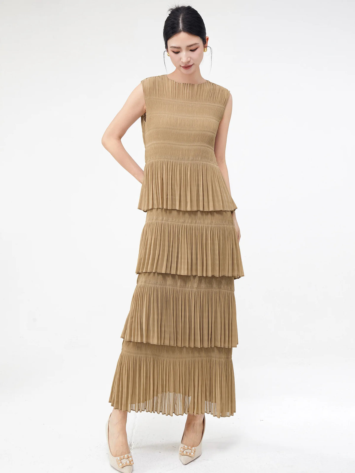 Miyake Folds 2024 Spring/summer New Elegant Women's Sleeveless Dress Fashion Everything Cake Dress