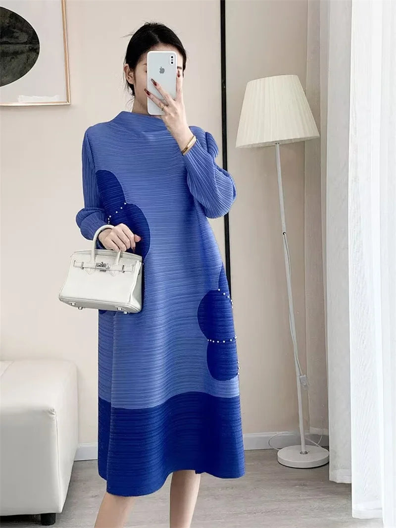Womens Dresses Long Dresses High-quality embroidered Long Skirt Elegant Temperament and Pleated Fashion High-end Round Neck Dress