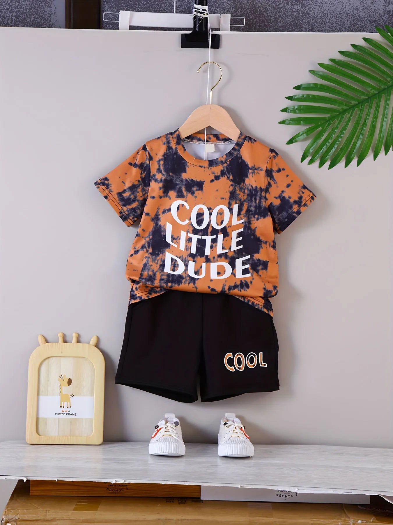 Children's street wear short sleeved T-shirt+shorts two-piece sports suit loose set 2025 new boys' summer quick drying set light