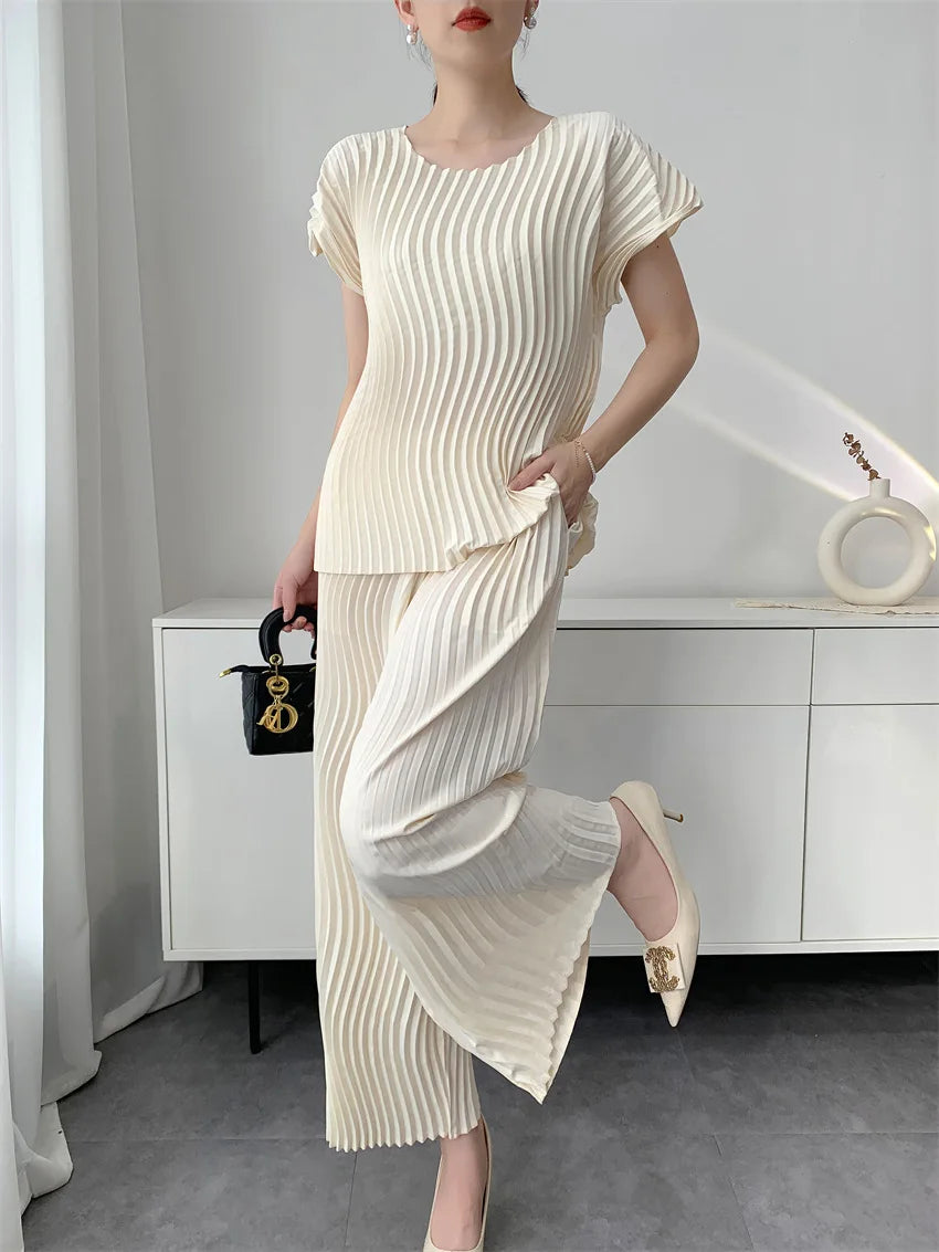 Miyake Pleated Women's Casual Solid Color Round Neck Short-sleeved Loose Versatile T-shirt Tops Fashionable Pullover Shirt
