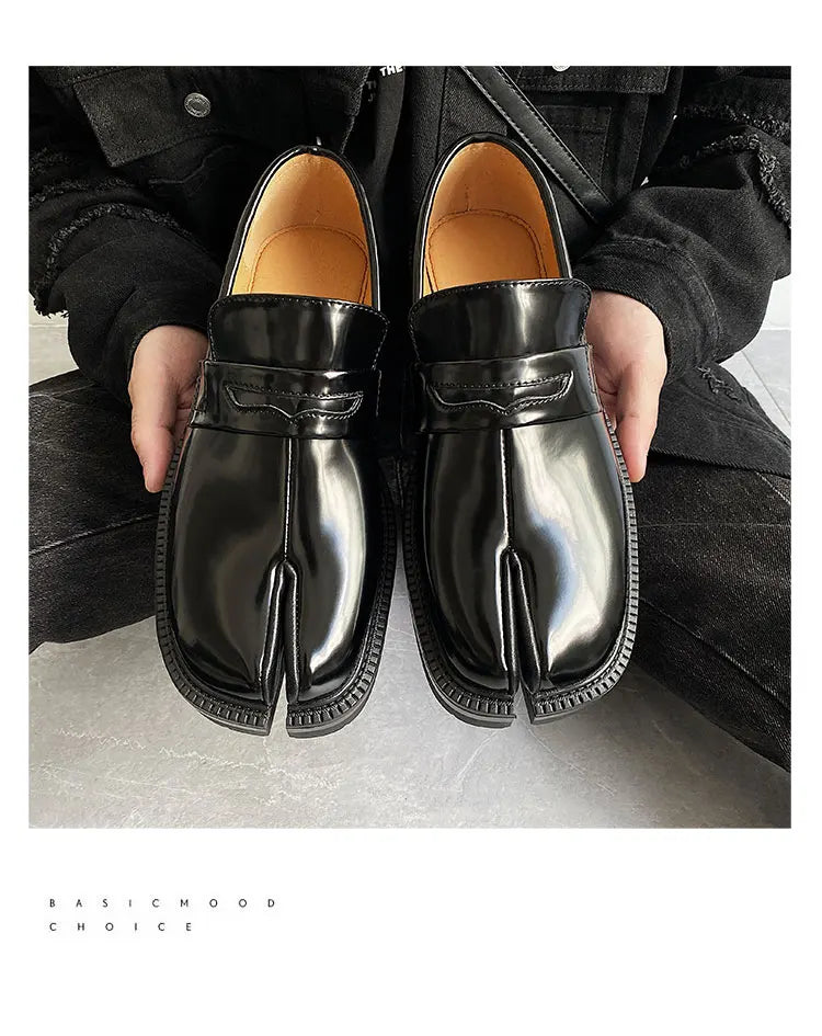 2026 New arrival Split Toe Shoes Tabi Shoes Loafer for Men and Women Split Toe Thick Sole Casual Genuine Leather Shoes