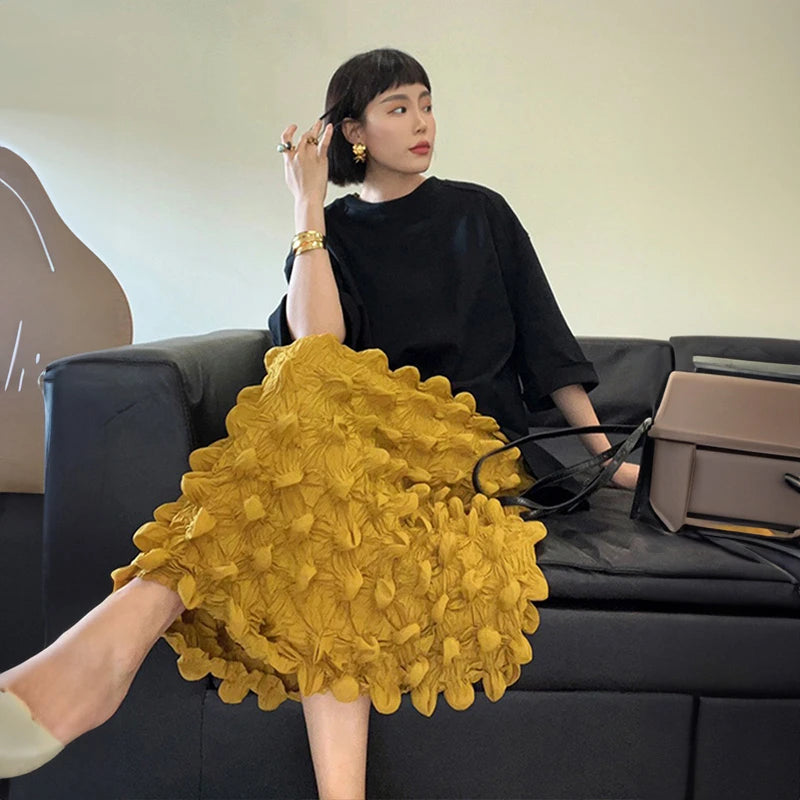 Miyake Fold 2025 Summer New Women's Bubble Skirt Korean Fashion Designer Loose Street Wear Half Body Skirt