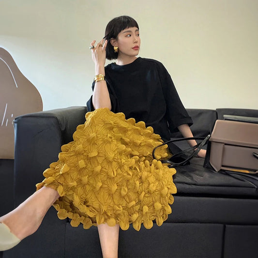 Miyake Fold 2025 Summer New Women's Bubble Skirt Korean Fashion Designer Loose Street Wear Half Body Skirt