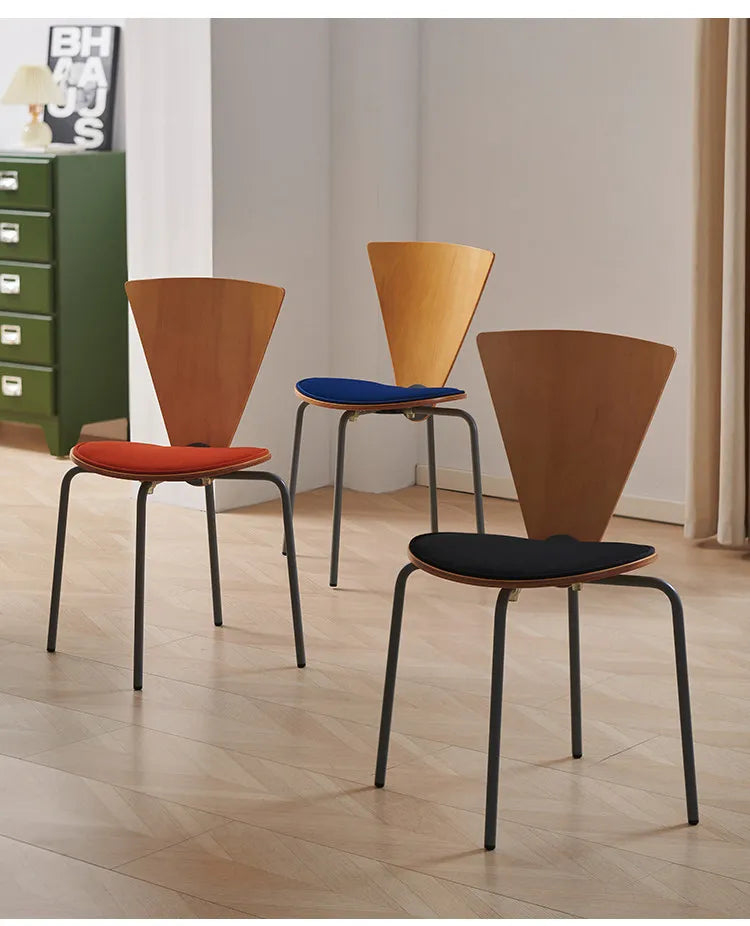 Nordic Vintage Bauhaus Dining Chair Retro Designer Leisure Chair Simple Creative Backrest Seating for Small Space Home Furniture