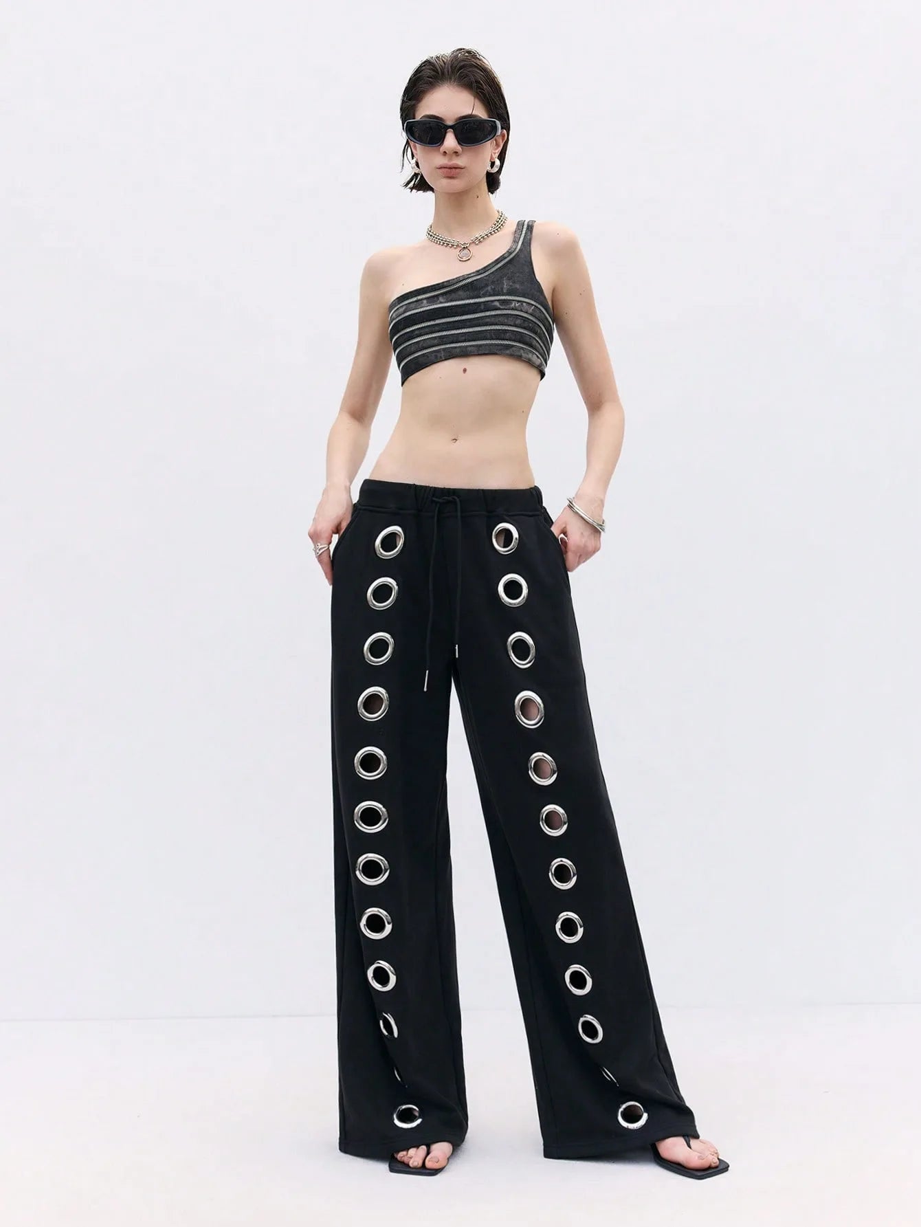 2025 new men's and women's pants, solid color drawstring running pants, loose hollow pants, men's street wear, Y2K fashion casua