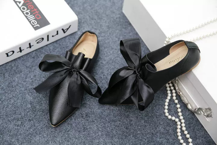 European Catwalk Shoes Woman Pleated Leather Flats 2025 Silk Bow-knot Ballerinas Ladies Espadrilles Barefoot Pointed Toe Loafers