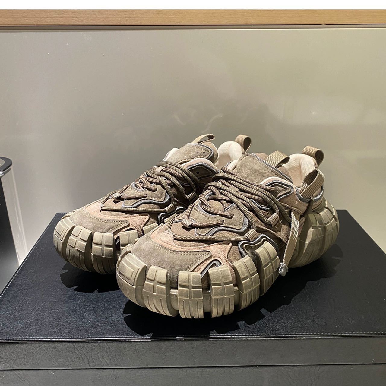 European Station Resin Sole Dad Solstice Style Shoes